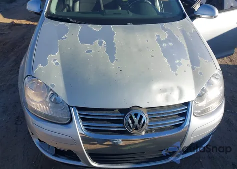 2010 Volkswagen Jetta Limited Edition from USA, damaged, VIN 3VWRX7AJXAM129958